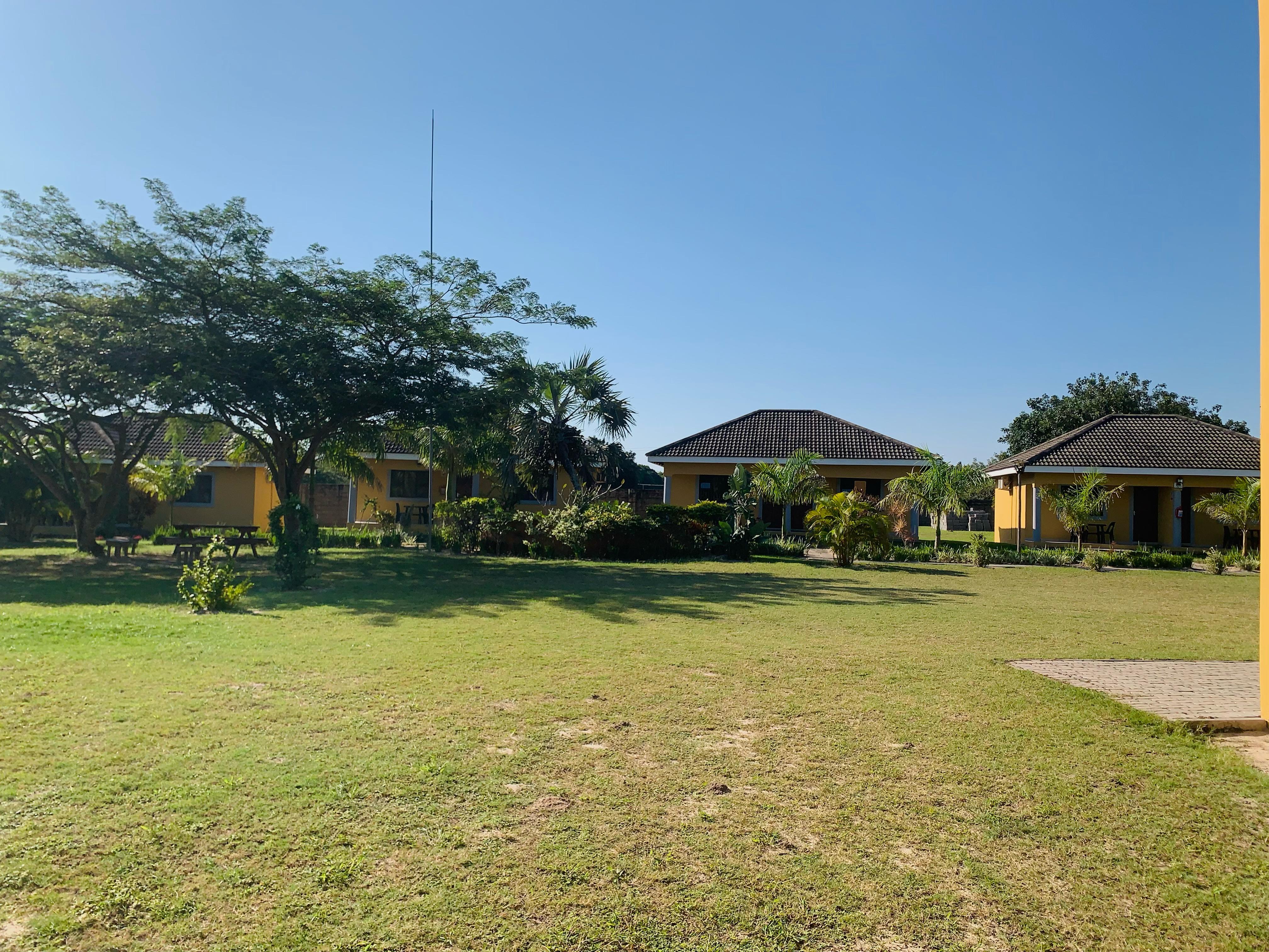 Exterior 1